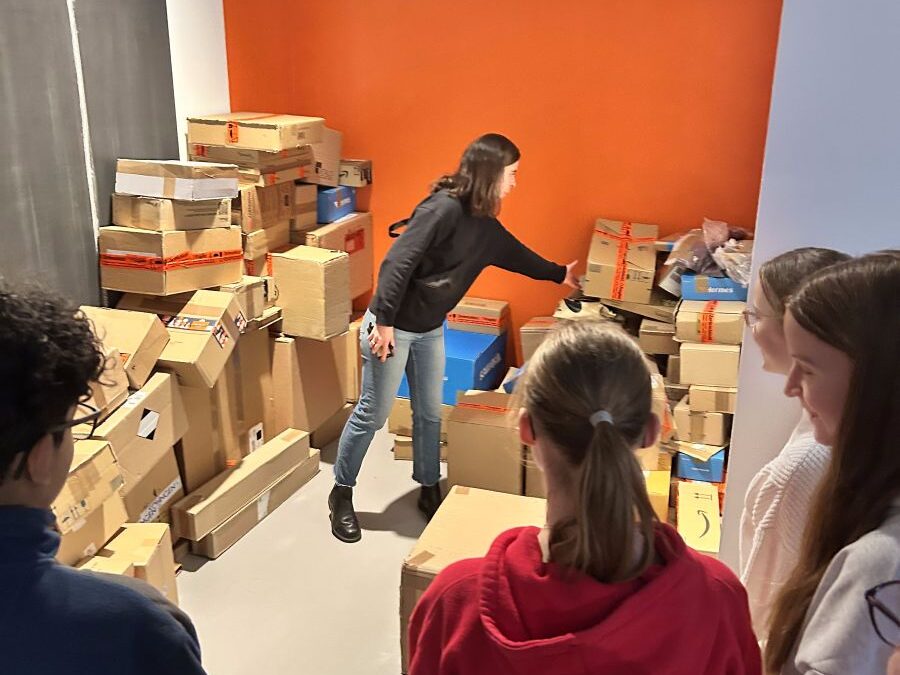 „Dein Paket ist da“: Exkursion der 9c ins Museum der Arbeit