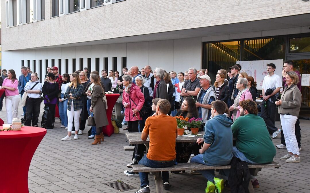 Alte Zeiten, neue Begegnungen: Ehemaligenabend 2025