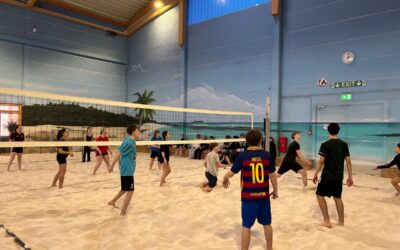 Schulinternes Beachvolleyballturnier der 10. Klassen im Beachcenter